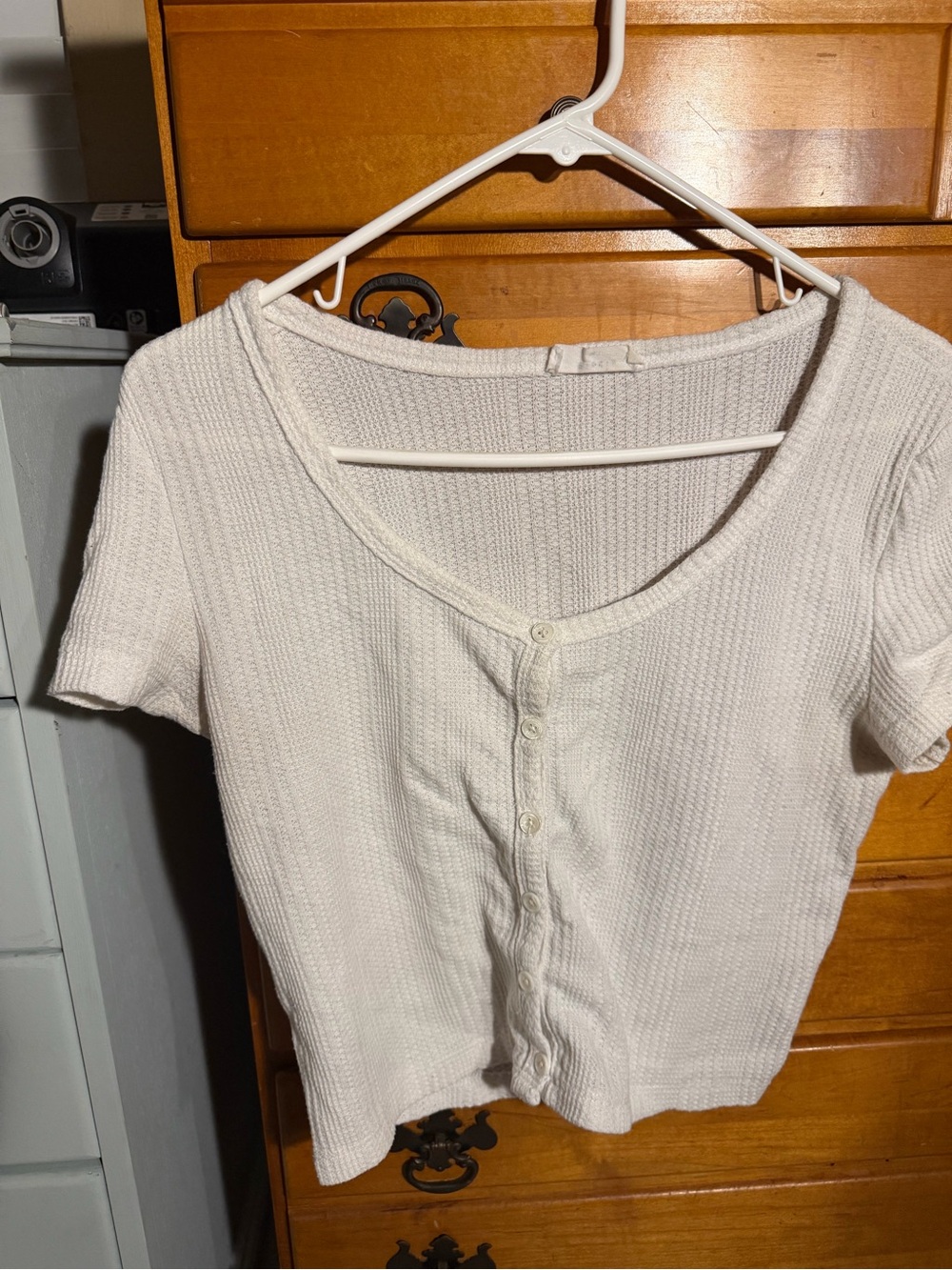 Women’s White Button-Front Knit Top